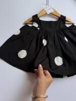 Misty Moon - Black - Image 4